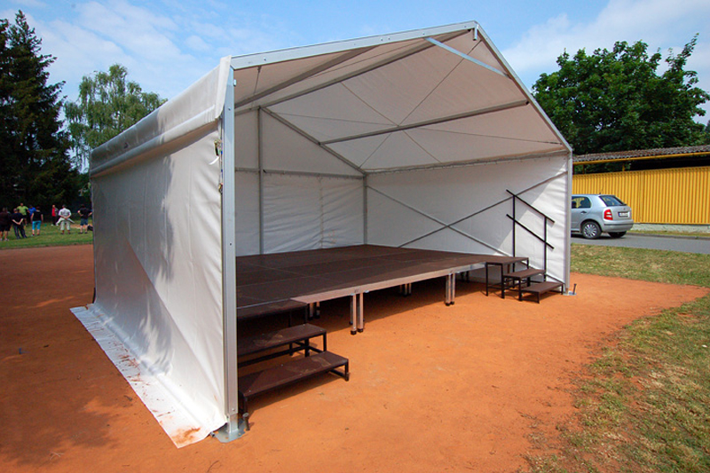 Pódium se stanovým zastřešením - Šternberg