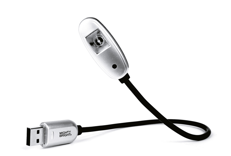0137 - K85681 K+M USB lampička 1x led