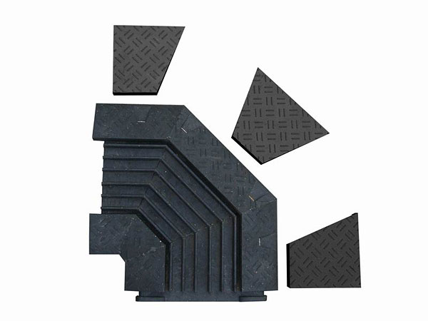 0035 - 270R - Kabelový most s víkem basic roh black