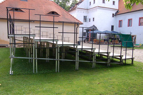 0003 - Tribuna bez zastřešení 01