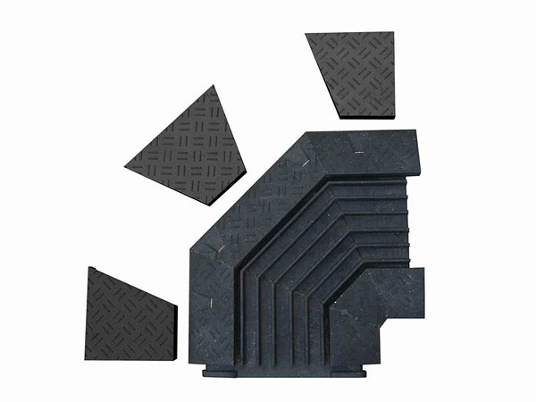 0035 - 270R - Kabelový most s víkem basic roh black