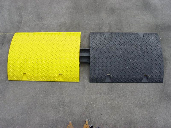 0032 - 266 - Kabelový most s vložkou color